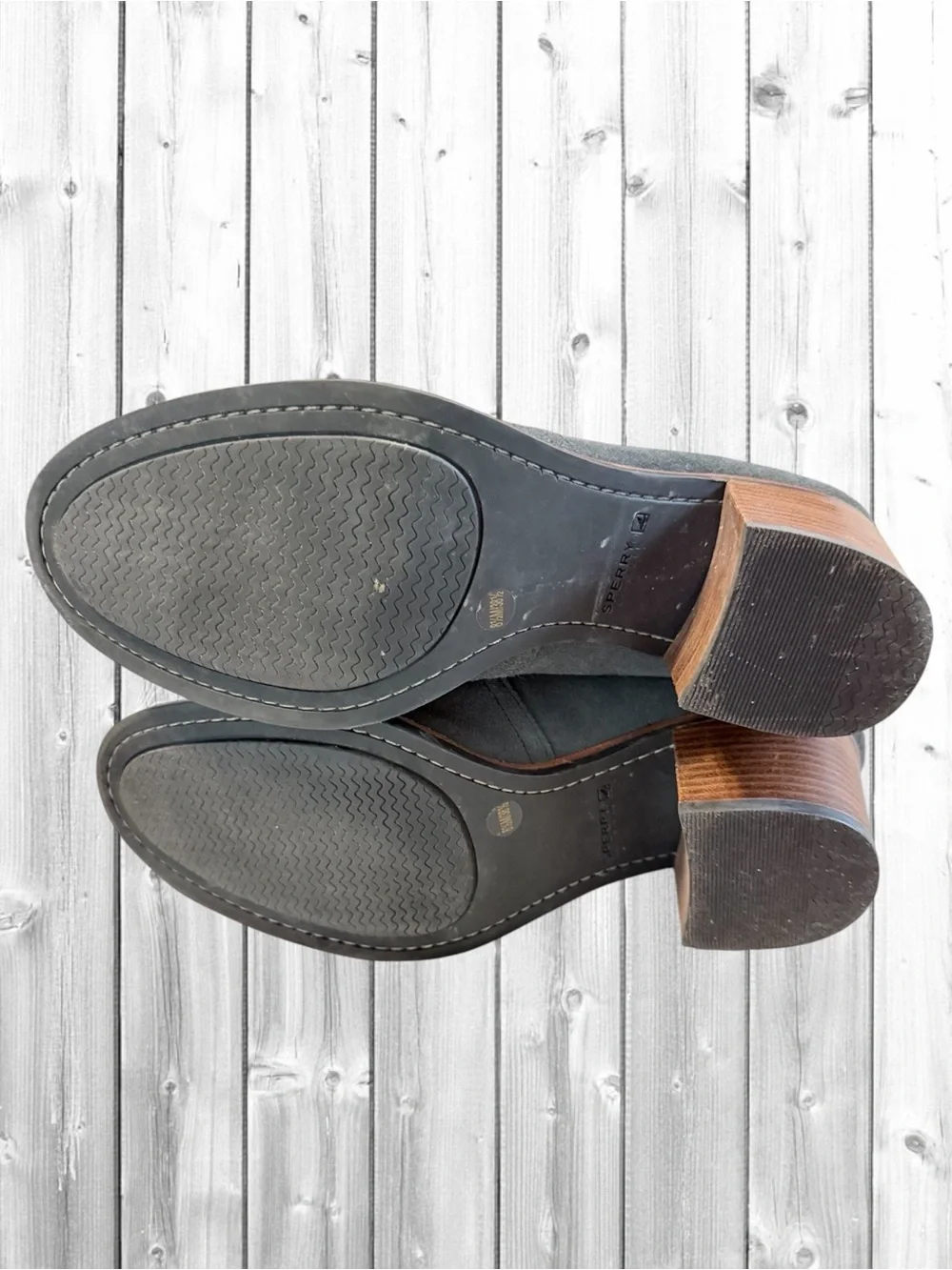 Sperry suede ankle